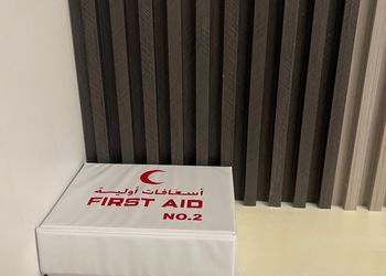 استديو بأثاث مريح وبسيط 