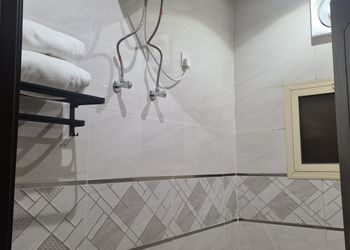 استديو بسرير ماستر وجلسة جانبية