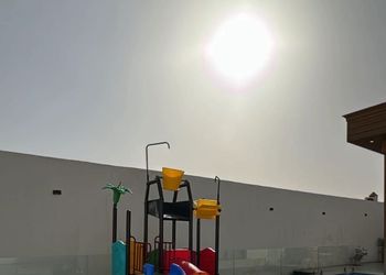 شاليه بألعاب مائية ومسبح