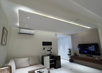 ستديو فاخر بجلسه جانبيه دخول ذكي