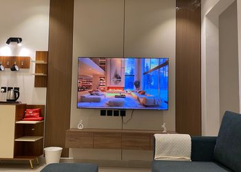 شقة بغرفة معيشة وغرفة نوم 