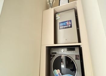 شقة بصالة أنيقة وغرفة نوم 