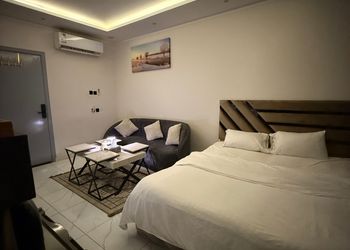استديو بدخول ذاتي وسرير مريح 