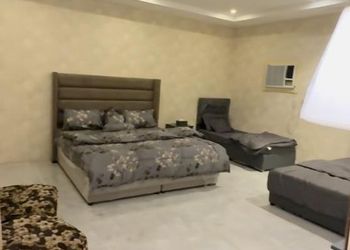 شاليه بألعاب مائية ومسبح