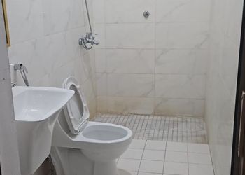 شاليه بمسبح خارجي وغرفتين نوم 