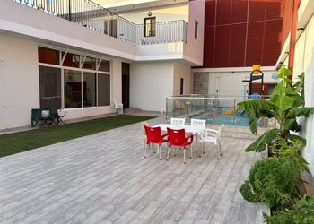 استراحة بجلسة خارجية و مجالس