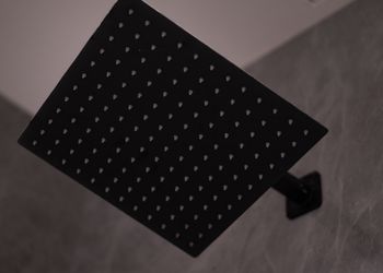 استديو بسرير ماستر وجلسة جانبية