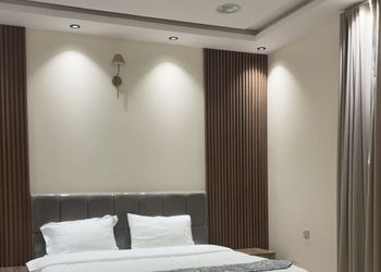 استديو هادئ بدخول ذاتي 