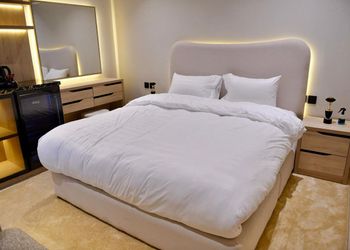استديو بسرير ماستر ودخول ذاتي