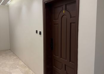 استديو بسرير ماستر وجلسة جانبية