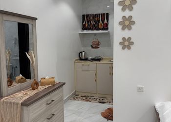استديو بسرير ماستر