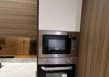 شقة بصالة أنيقة ودخول ذاتي 