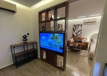 استديو بسرير ماستر وجلسة جانبية