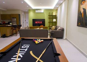  شقة بغرفتين نوم وصالة سينما