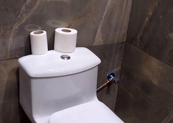 شقة بغرفة معيشة وغرفة نوم 