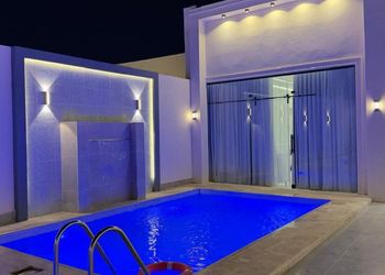 شاليه بألعاب مائية ومسبح