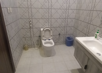 كوخ بمسبح خارجي وجلسة خارجية