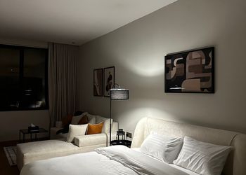 استديو بدخول ذاتي وتصميم أنيق 