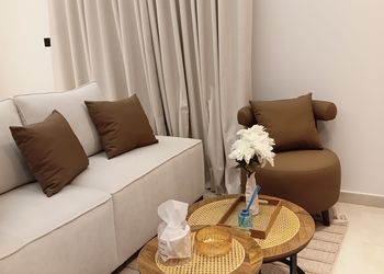 استديو بسرير ماستر وجلسة جانبية 
