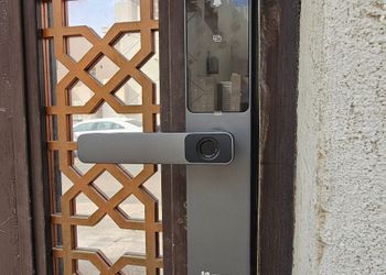 شقة بغرفتين نوم وصالة