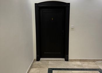شقة بغرفتين نوم وصالة 