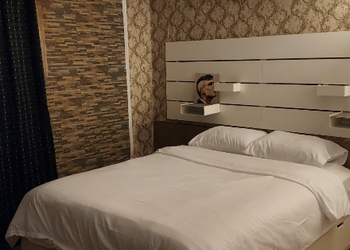 استديو هادئ بسرير ماستر 
