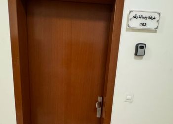 شقة بغرفة نوم وصالة 