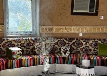 استراحه بمجالس انيقه وواسعه