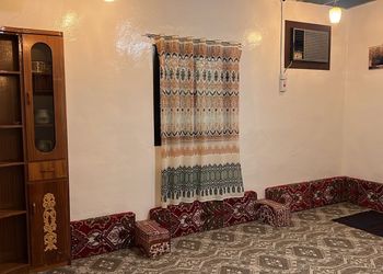 استراحة بمجلس وغرفة نوم 