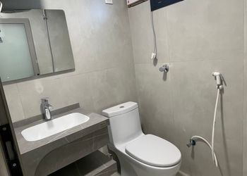 استديو بأثاث مريح وبسيط 