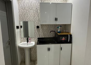 استديو هادئ بسرير ماستر 