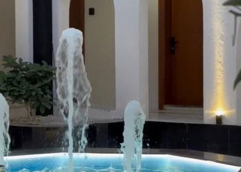 استديو بسرير ماستر وجلسة جانبية