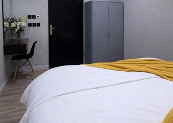 استديو بسرير ماستر