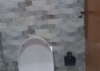 استديو بسرير ماستر وجلسة جانبية