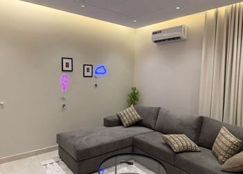 شقة بغرفة معيشة وغرفة نوم 