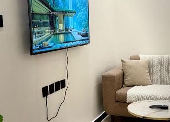 استديو بسرير ماستر