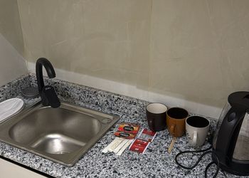 استديو هادئ بسرير ماستر
