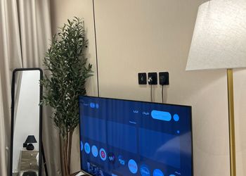 استديو بأثاث مريح وبسيط 