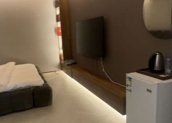 استديو بسرير ماستر ودخول ذاتي