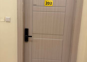 استديو بسرير ماستر ودخول ذاتي