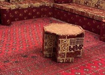 بيت بغرف نوم ومجالس 