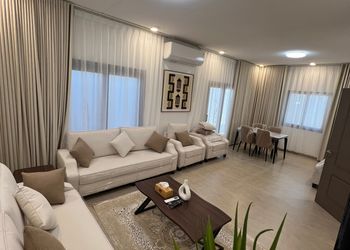 دور فاخر بصالة وجلسة خارجية 