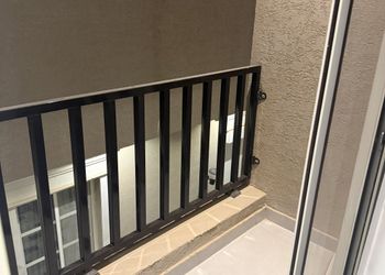 شقة بغرفة معيشة وغرفتين نوم 