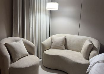 استديو هادئ بسرير ماستر 