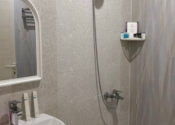 استديو بسرير ماستر وجلسة جانبية