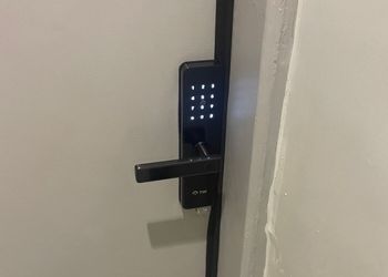 استديو بسرير ماستر