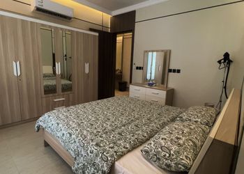 استديو بسرير ماستر وجلسة جانبية 