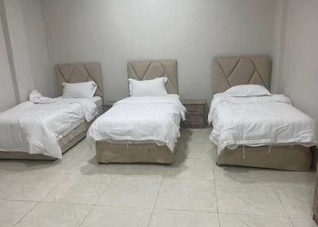 استديو بسرير ماستر وأثاث مريح 