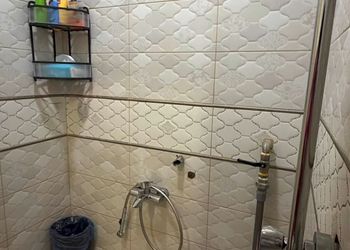 شاليه بمسبح وألعاب أطفال
