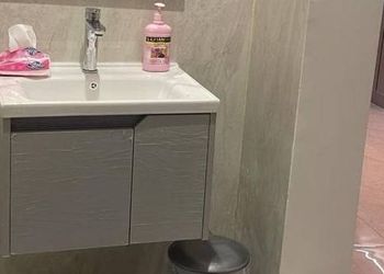 شقة بغرفة معيشة وغرفة نوم 